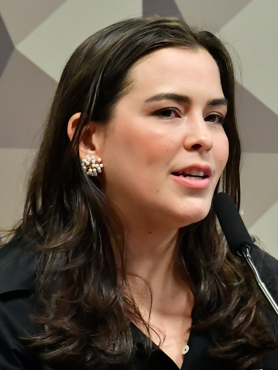 Comissão Permanente Mista de Combate à Violência contra a Mulher (CMCVM) realiza audiência pública para debater o Projeto de Lei nº 147, de 2024, que insere o “Projeto Banco Vermelho no âmbito do Agosto Lilás”.

Em pronunciamento, à mesa, requerente desta audiência, deputada Maria Arraes (Solidariedade-PE);.

Foto: Waldemir Barreto/Agência Senado